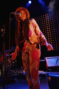 Konzert von Akua Naru in Hamburg