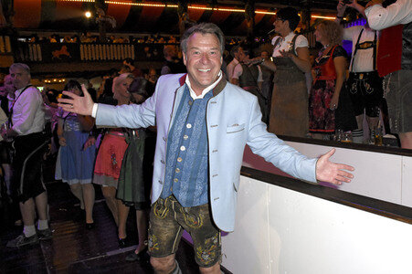 Gute Laune TV Wiesn-Treff im Marstall Festzelt auf dem Oktoberfest 2018 in München