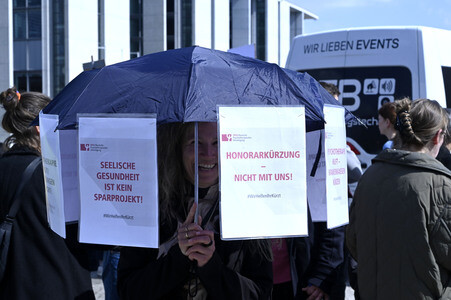 Großdemonstration von Psychotherapeuten gegen geplante Honorarkürzungen in Berlin