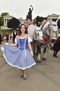 Regines Damenwiesn beim Oktoberfest 2025 in München
