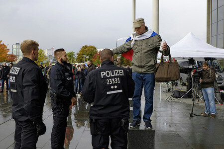 Demo gegen Putin in Berlin