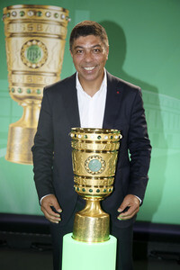 Cup Handover in Berlin