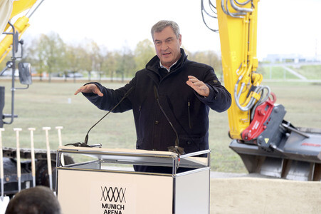 Spatenstich zum Baubeginn der Munich Arena in München