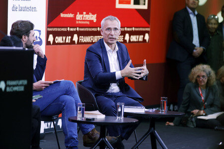 Jens Stoltenberg auf der Frankfurter Buchmesse 2025 in Frankfurt