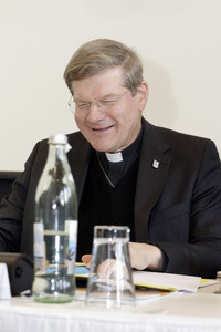 Fototermin zum Auftakt der Frühjahrsvollversammlung in Würzburg