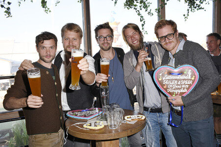 In Kufflers Weinzelt auf dem Oktoberfest 2018 in München