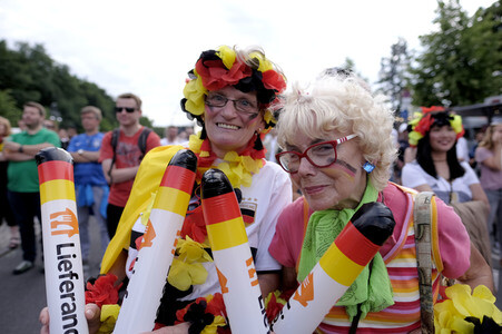 FIFA WM Public Viewing Deutschland gegen Südkorea in Berlin