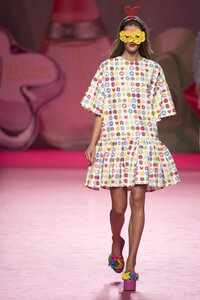 Agatha Ruiz de la Prada Fashion Show auf der Mercedes-Benz Fashion Week Madrid Spring/Summer 2019