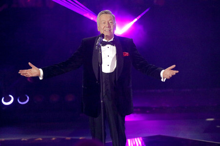 TV-Show 'Silvester-Schlagerbooom 2026 live - Die Wunderlichtershow!' in München