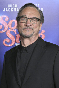 Closing Ceremony und Filmpremiere 'Song Sung Blue', AFI Fest 2025 in Los Angeles