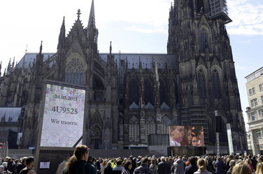 Zentrale Trauerfeier für die Opfer des Germanwings-Absturzes im Kölner Dom