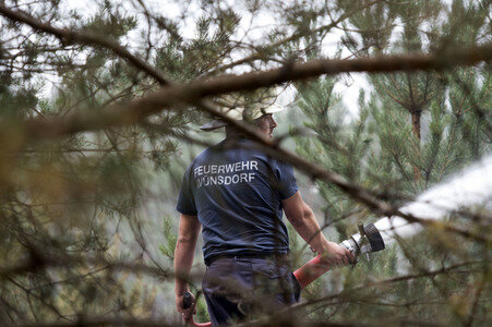 Waldbrandbekämpfung bei Treuenbrietzen
