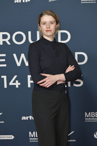 Festival Opening und Filmpremiere 'Sentimental Value', Around the World in 14 Films Weltkinofestival 2025 in Berlin