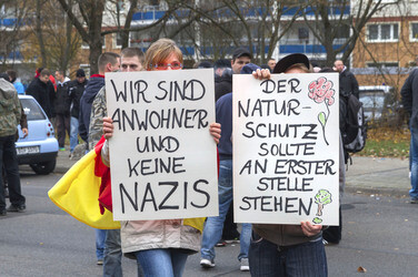 Neonazi-Demo gegen Flüchtlinge, Berlin
