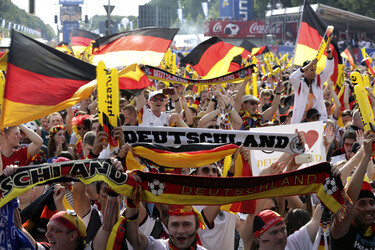 WM-Fanmeile vor dem Spiel Deutschland gegen Portugal, Berlin