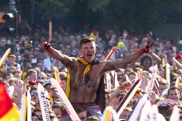 WM-Fanmeile beim Spiel Deutschland gegen Frankreich, Berlin