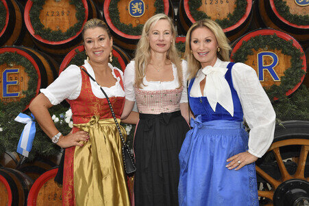 Regines Damenwiesn beim Oktoberfest 2025 in München