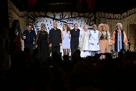 Theaterpremiere 'Der eingebildet Kranke' und 90. Geburtstag von Dieter Hallervorden in Berlin