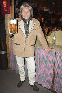 In der Käfer Wiesn-Schänke auf dem Oktoberfest 2017 in München