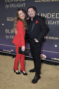 Weltpremiere der 'Blinded by Delight' Grand Show 2025 in Berlin