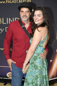 Weltpremiere der 'Blinded by Delight' Grand Show 2025 in Berlin