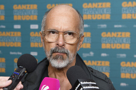 Filmpremiere 'Ganzer halber Bruder' in Hannover