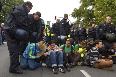 Gegendemonstration zum 'Marsch für das Leben', Berlin