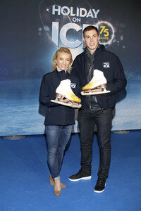 Präsentation der neuen Gaststars von 'Holiday on Ice' in Hamburg