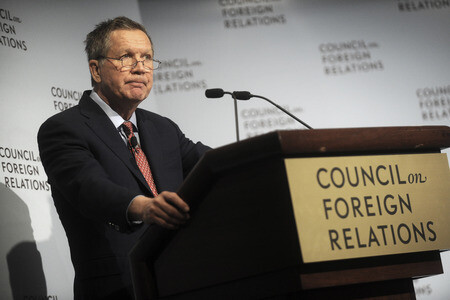 John Kasich spricht in New York