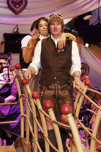 Cathy Hummels Wiesn-Bummel beim Oktoberfest 2026 in München