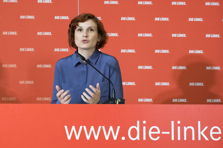 Pressekonferenz von Katja Kipping in Berlin