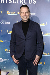 Premiere des 21. Original Roncalli Weihnachtscircus 2025 in Berlin