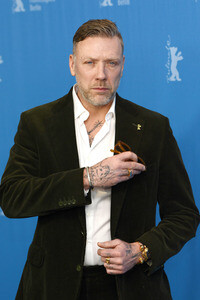 'Alone In Berlin / Jeder stirbt für sich allein' Photocall, Berlinale 2016