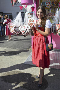 Damen-Wiesn 2015 von Unternehmerin Regine Sixt auf dem Oktoberfest in München