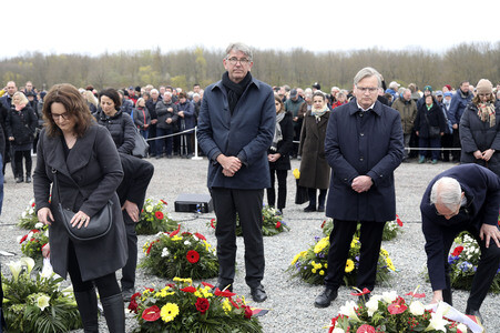 Kranzniederlegung zum 81. Jahrestag der Befreiung des Konzentrationslagers Buchenwald in Weimar