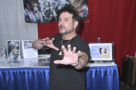 Comic Con Revolution in Ontario