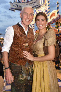 Almauftrieb beim Oktoberfest 2025 in München