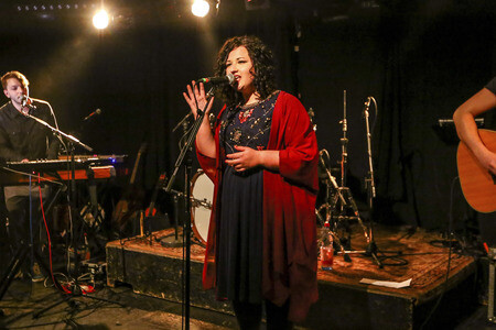 Konzert von Anna Naklab in Dresden