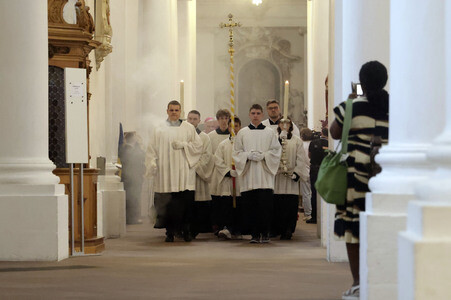 Eröffnungsgottesdienst der Herbst-Vollversammlung der Deutschen Bischofskonferenz in Fulda
