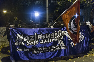 Kundgebung gegen Naziversand, Berlin