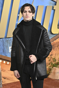 Season 2 Premiere 'Fallout' in Los Angeles