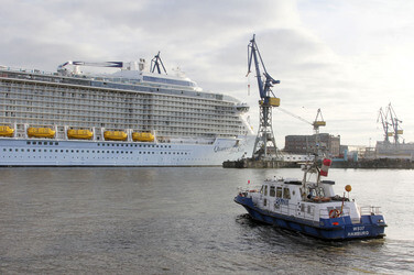 Das Kreuzfahrtschiff 'MS Quantum of the Seas', Hamburg