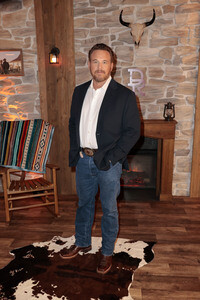 Serienscreening 'Dutton Ranch' in Berlin
