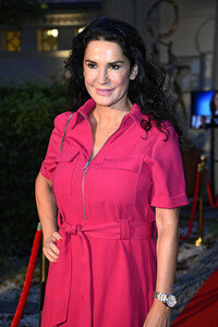 Theaterpremiere 'Der eingebildet Kranke' und 90. Geburtstag von Dieter Hallervorden in Berlin