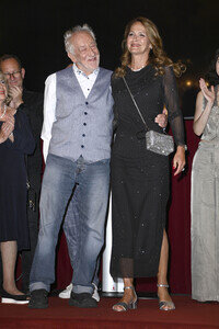 Theaterpremiere 'Der eingebildet Kranke' und 90. Geburtstag von Dieter Hallervorden in Berlin