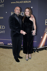 Weltpremiere der 'Blinded by Delight' Grand Show 2025 in Berlin