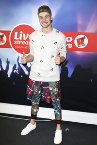 Mikolas Josef in Hamburg