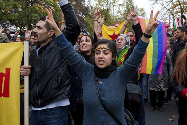 Demo für Kobane in Wedding, Berlin