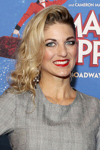 Musicalpremiere 'Mary Poppins' in Hamburg