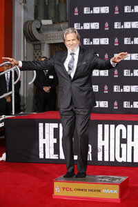 Hand and Footprint Ceremony mit Jeff Bridges in Los Angeles